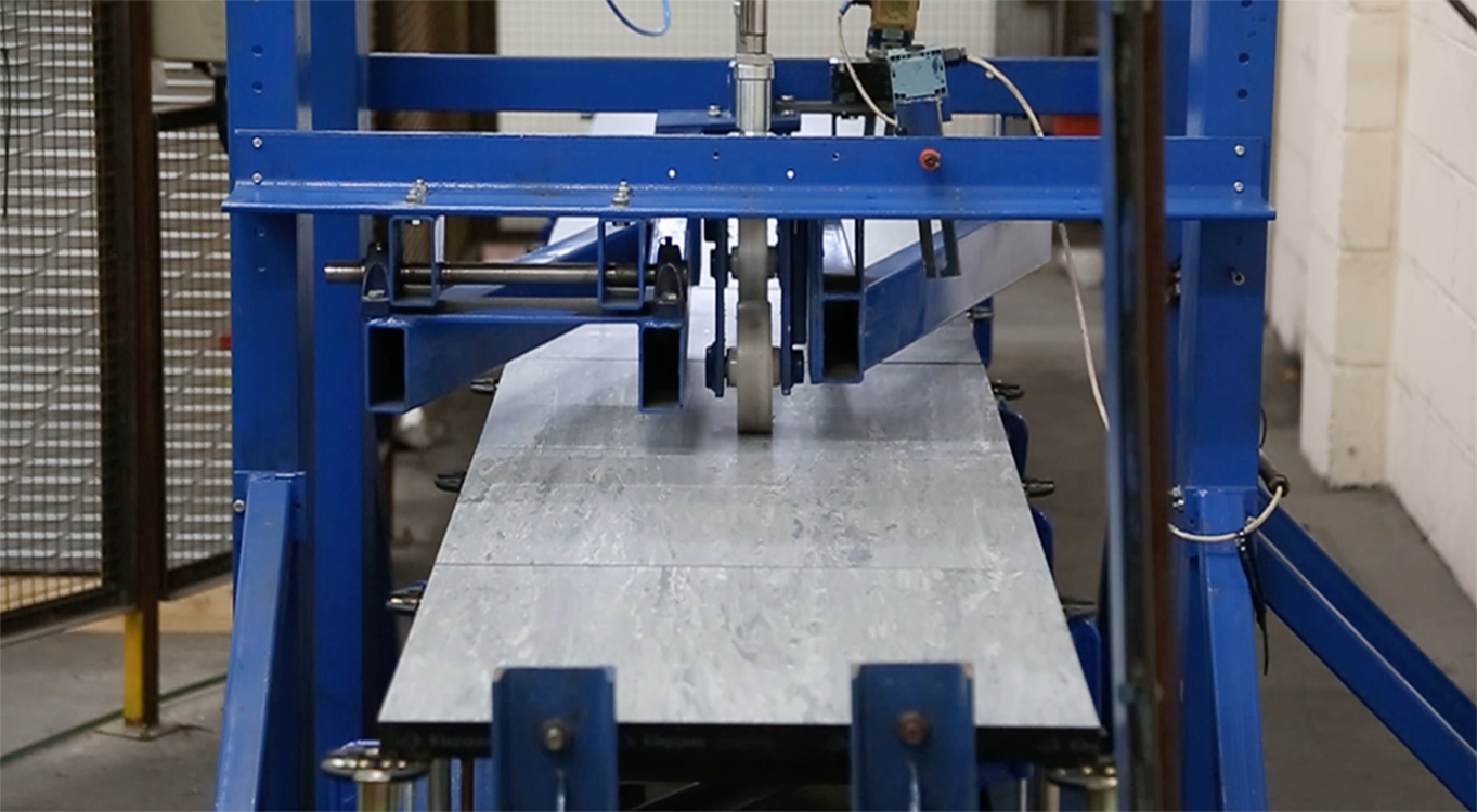 Kingspan Testing Access Floor Rolling Load Image En Gb